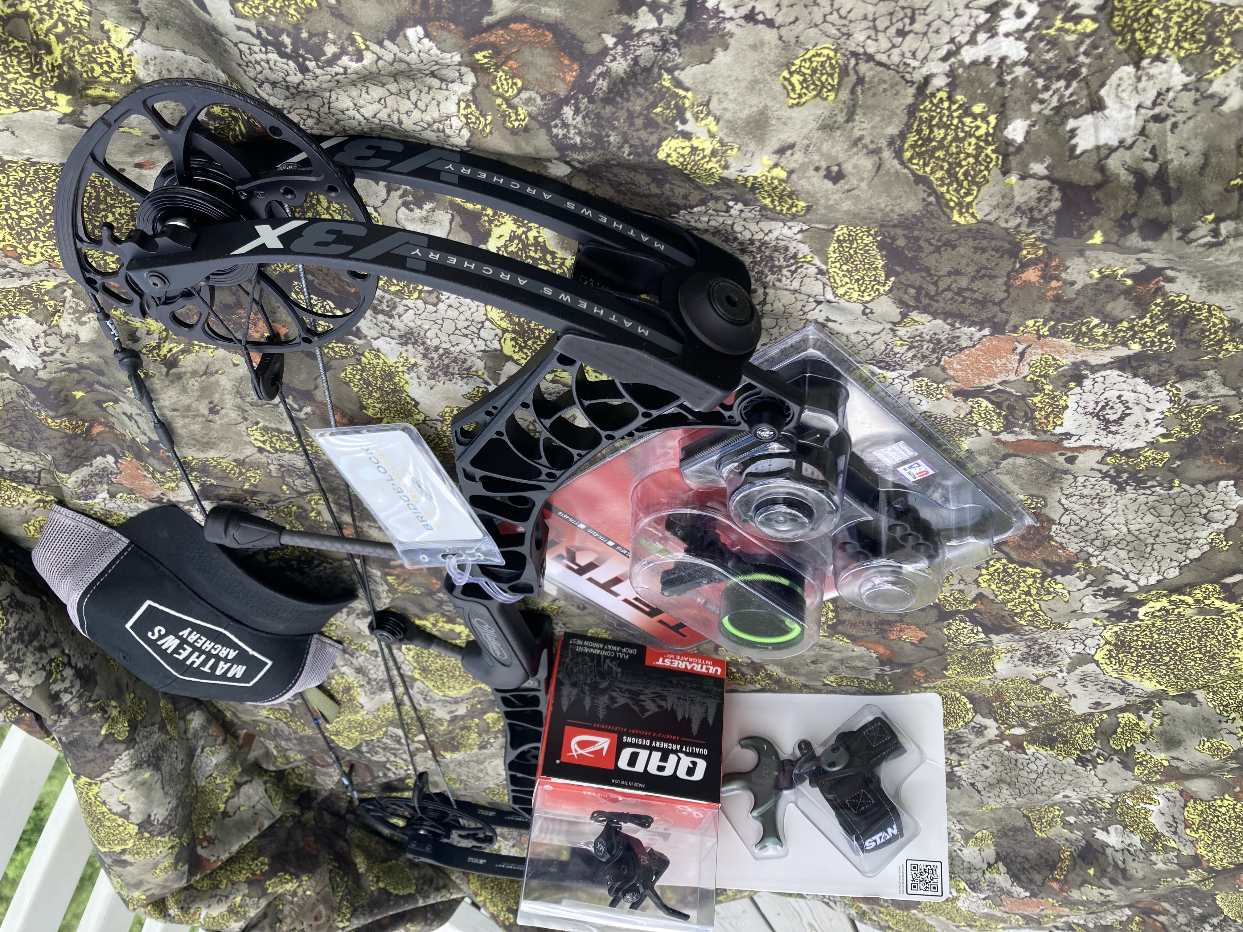 Vi lodder ut en komplett bue på årsmøtet!